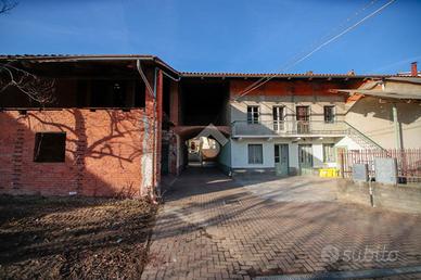 CASA SEMINDIPENDENTE A BOSCONERO