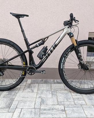 BMC Fourstroke M  custom senza ruote