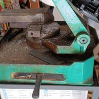 Troncatrice ferro thomas mod. 200