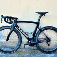 Pinarello Dogma f8 di2