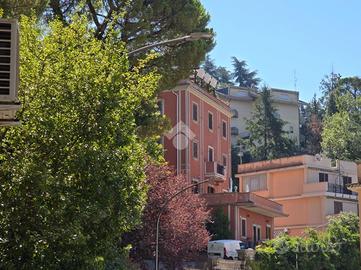 2 LOCALI A FIUGGI