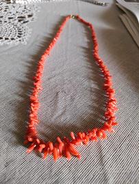 Collana di corallo 