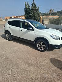 Nissan Qashqai+2