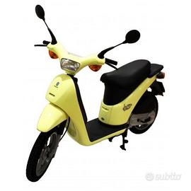 Piaggio Free 50 giallo
