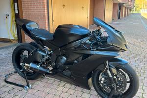Yamaha r6 pronto pista