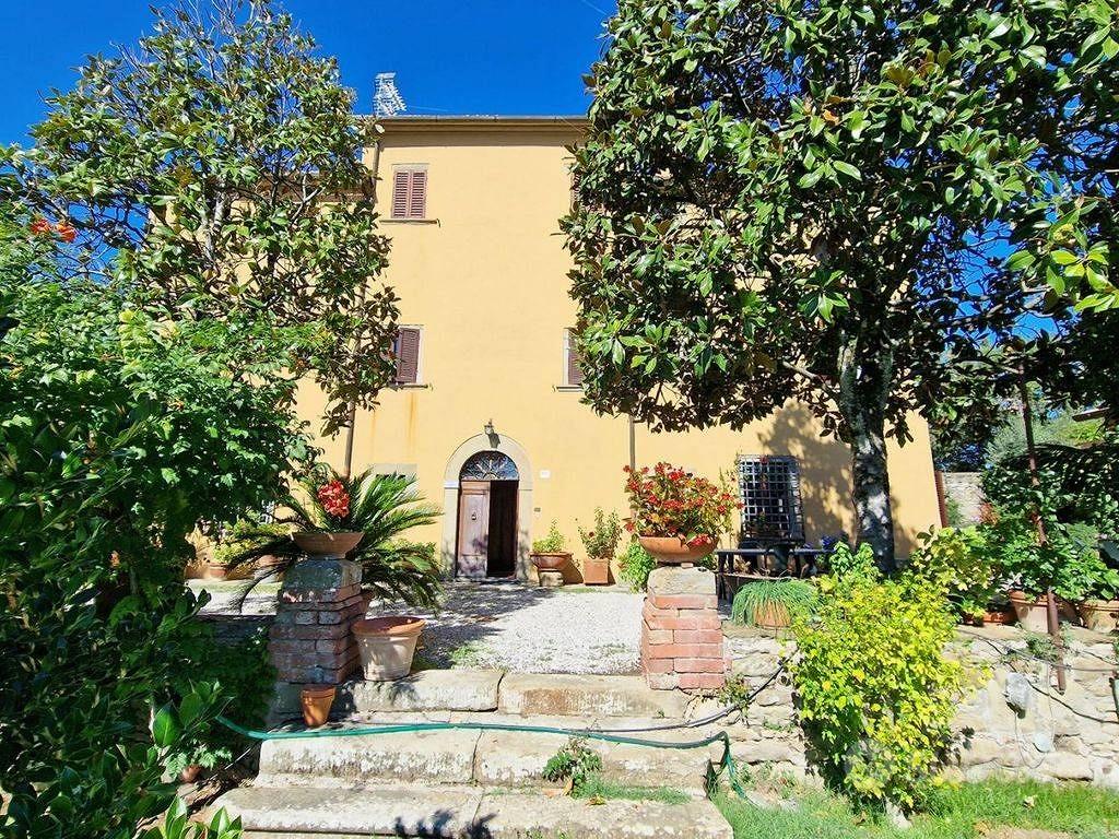 Rustico / Casale di 413 m² con più di 5 locali e b - Vista 2