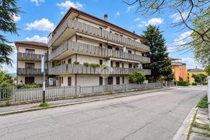 3 LOCALI A CHIETI