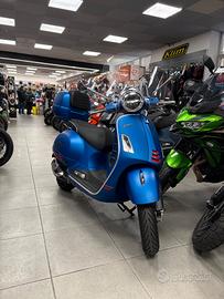 Vespa GTS 300 hpe SUPER SPORT