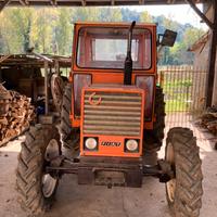 Trattore agricolo Fiat 580 DT H