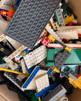 Lego ca. 4Kg pezzi sfusi veicoli