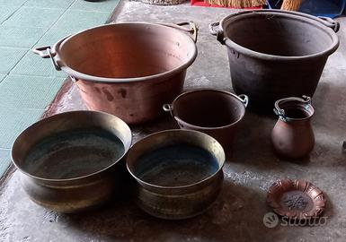 Paioli e contenitori in rame e ottone
