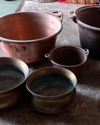 Paioli e contenitori in rame e ottone