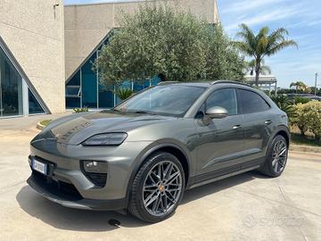Porsche Macan EV 4 - possibilità noleggio no scori