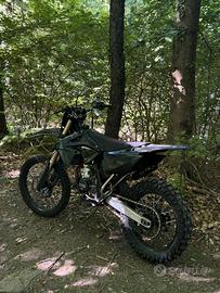 Suzuki RM 125 TARGATO