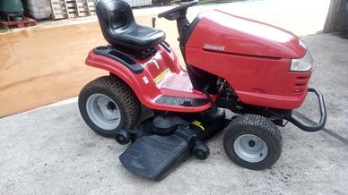 Trattorino rasaerba Jonsered LT 2223 A - 23 HP - 4