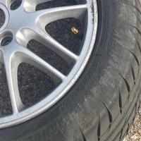 4 gomme con 3 cerchi in lega Ford fiesta