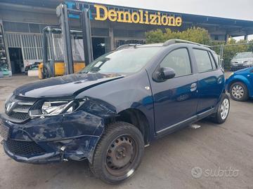 RICAMBI USATI NUOVA LOGAN MCV MOTORE H4BB4