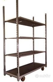 Scaffali porta fiori con ruote