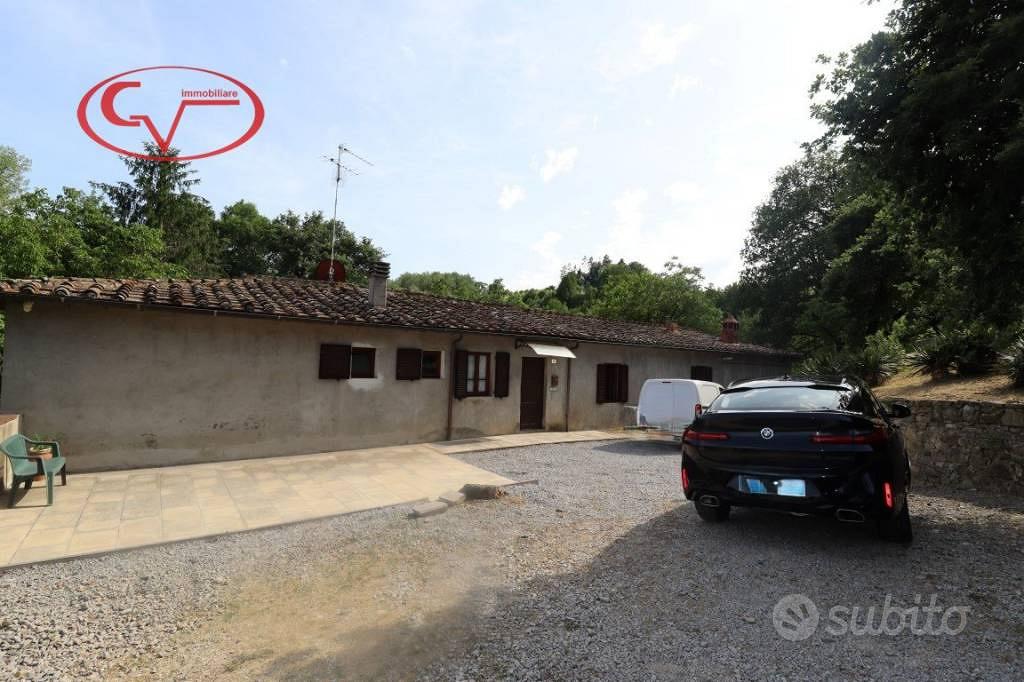 Rustico / Casale di 500 m² con più di 5 locali e b - Vista 3