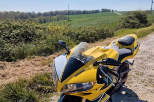 Yamaha R1