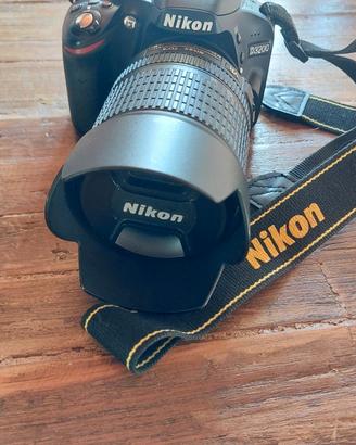 Nikon D3200 + 18-55mm VR II + Paraluce - Perfetta