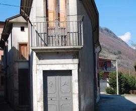 Casa indipendente a Contrada (AV)