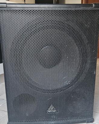 sub 600 watt behringer