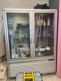 Vetrina pasticceria Samoeido/Silfer