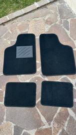 Tappetini standard auto nuovi mai usati