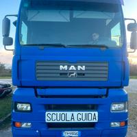 Camion e rimorchio scuola guida MAN 6 posti