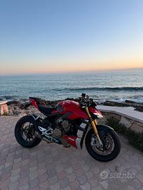 Ducati Streetfighter V4S 2022