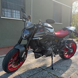Ducati Monster 937+
