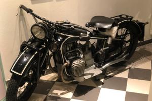 Bmw r11