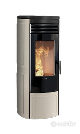 Stufa a pellet autopulente OMEGA 120 PLUS