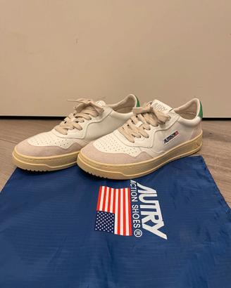 Autry Sneakers Medalist Low in pelle bianca