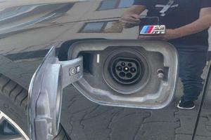 BMW 330e Drive Ibrida Plug-in  MPaket 292 CV o 390