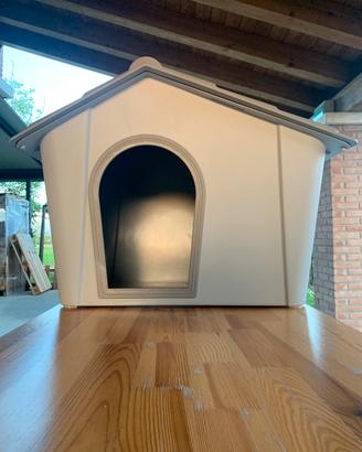 Casa esterna per cane di media/grande taglia
