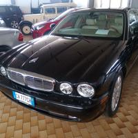 Jaguar XJ 4.2 V8 cat Executive