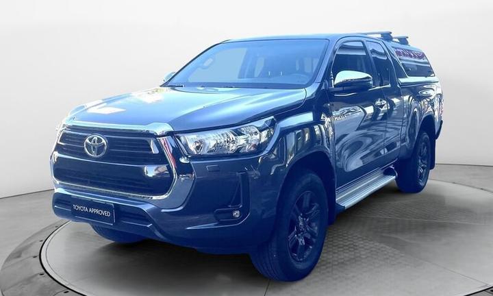 Toyota Hilux 2.4 D-4D 4WD 2 porte Extra Cab L...