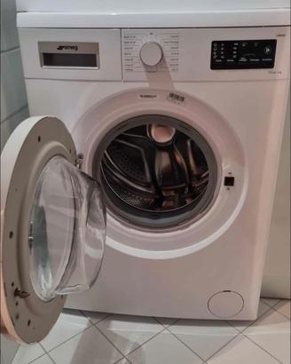 SMEG modello LBW60IT 1000 giri 6 kg