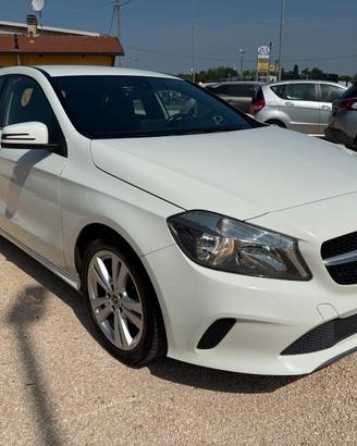 Mercedes-benz A 180 d Premium