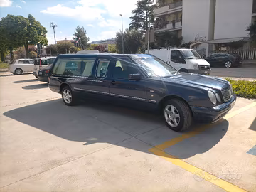 autofunebre Mercedes solo 92000 km