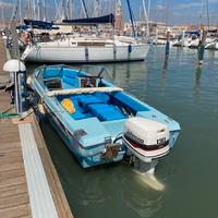 Barca open americana YAR CRAFT