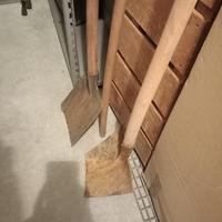 pala da muratore e pale per neve