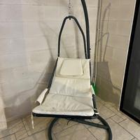 Sedia a dondolo da giardino o terrazzo