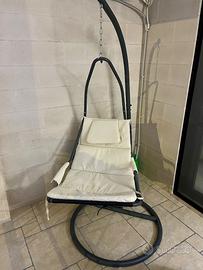 Sedia a dondolo da giardino o terrazzo