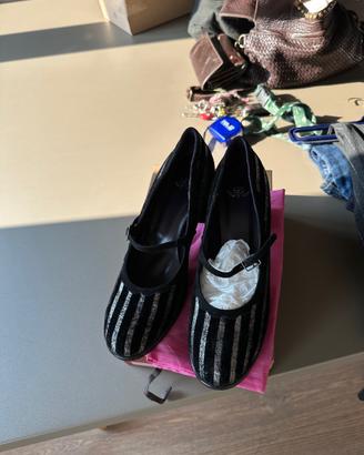 scarpe nuove di marca  con. scatola
