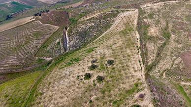 Si vende terreno agricolo
