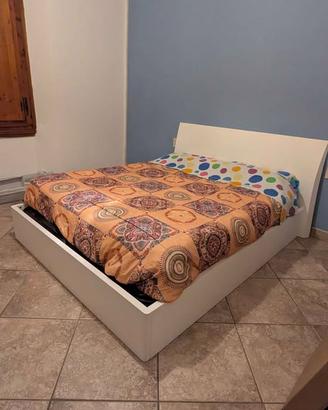 Letto matrimoniale contenitore