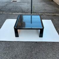 Tavolino Amanta di Mario Bellini per B&B Italia
